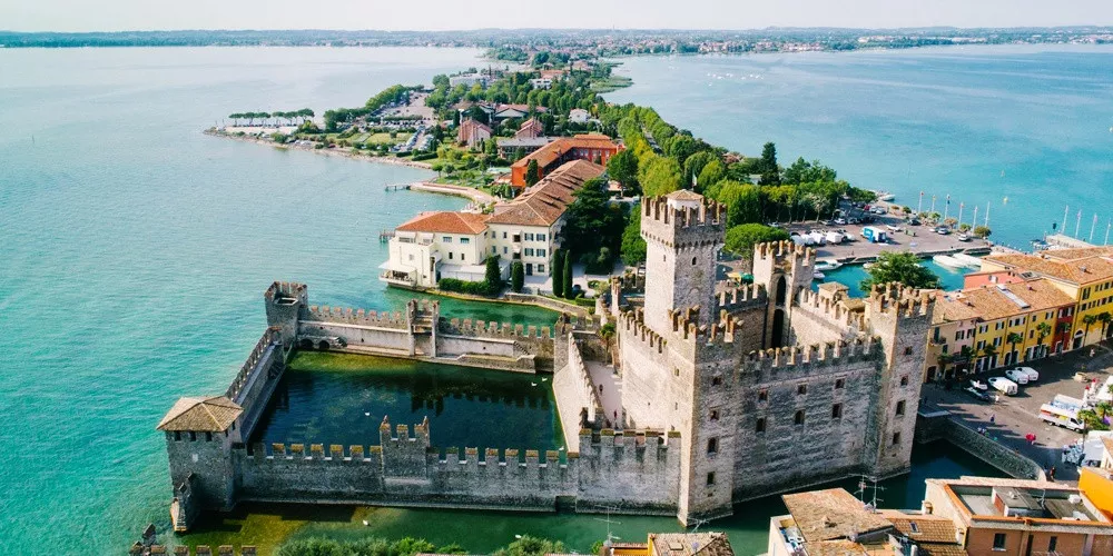 Roma com Caminho dos Imperadores